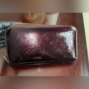 Authentic Louis Vuitton Purple Veni Wallet